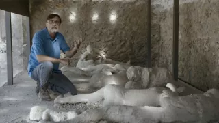 Neapol - život pod vulkanickou hrozbou