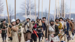 K pocte zbraň! (5/8)