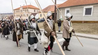 K pocte zbraň! (5/8)