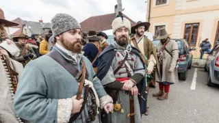 K pocte zbraň! (5/8)