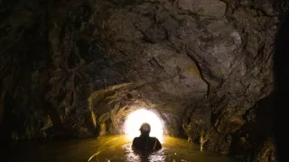 Zatopené hroby na Nilu