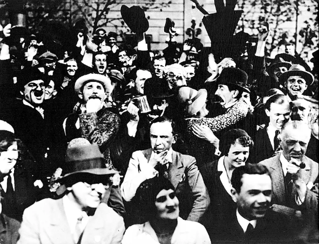 Muži v offsidu, 1931 - fotogaléria