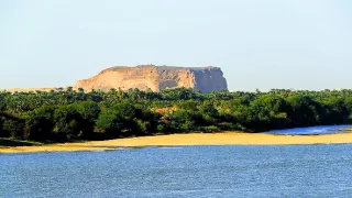 Sudán, medzi Nílom a púšťou
