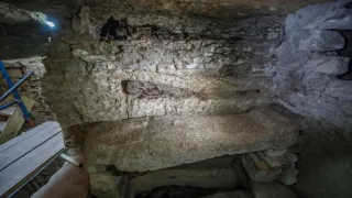 Tajemství skrytá v písku (5/6)