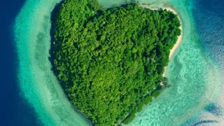 Zázračná planeta: Tropické ostrovy (2/3)