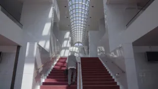 Komu patrí mesto (3/4)