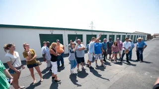 Válka skladů (11, 12)