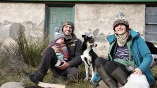 Ben Fogl a ľudia žijúci v divočine VIII (3)