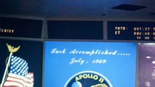 Přistání na Měsíci živě