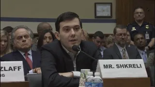 Farmaceutické koncerny - nekalá hra se zdravím lidí