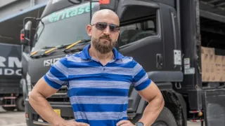 Na 18 kolesách v Indonézii (6)