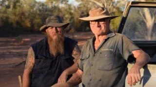 Lovci opálov III (8)