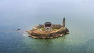 Zázračná planéta: Krajina pohľadom z vesmíru (2/4)