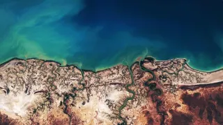 Zázračná planéta: Krajina pohľadom z vesmíru (2/4)