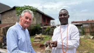 Michael Palin v Nigérii (2/3)