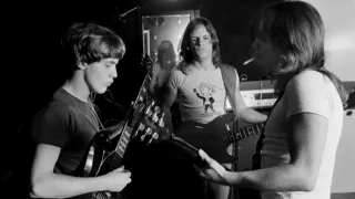 AC/DC - Forever Young