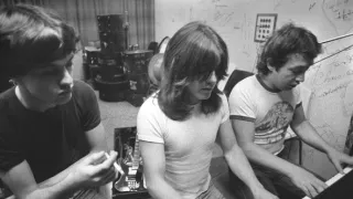 AC/DC - Forever Young