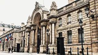 Tajemství Elysejského paláce