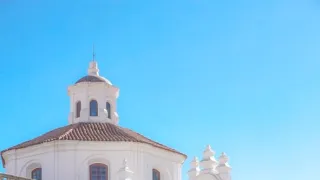 Bolívijská města La Paz a Sucre