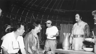 Odvrácená strana Hollywoodu (2/4)