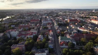 Komu patrí mesto (2/4)