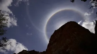 Dcéry a synovia divočiny (2/5)