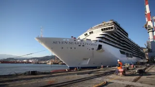 Stavba najluxusnejšej výletnej lode na svete