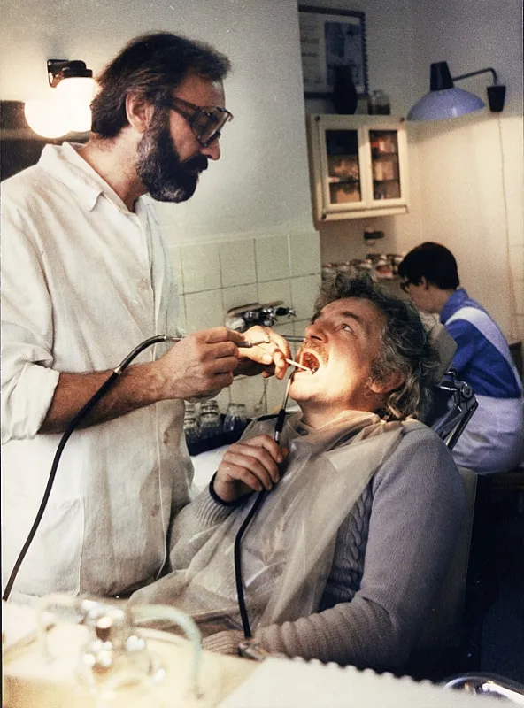 Co je vám, doktore? (CO JE VÁM, DOKTORE?), 1984 - fotogaléria