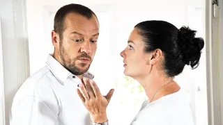Probudím se včera