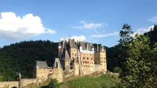 Hrady: Pevnosti moci (2)