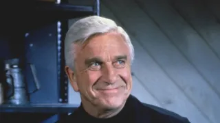 Csupasz pisztoly 2 1/2 - Dermesztő rémület