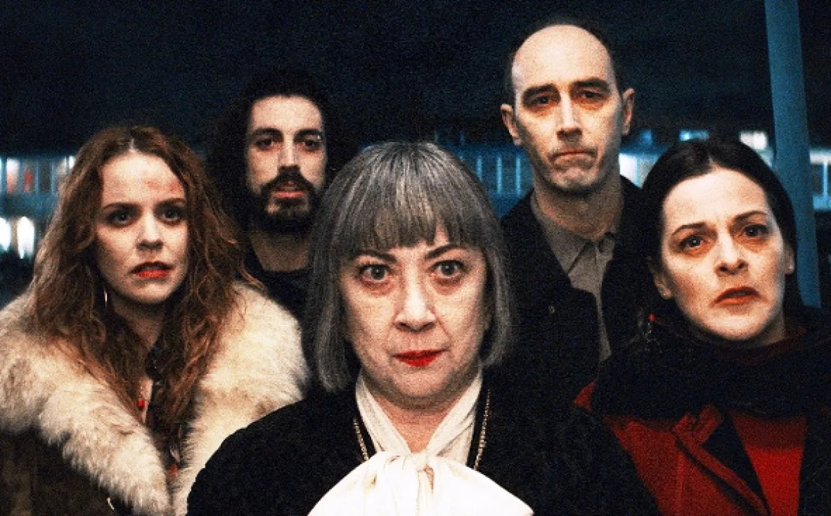 Lidumilná upírka hledá nezadaného sebevraha (Humanist Vampire Seeking Consenting Suicidal Person), 2023 - fotogaléria