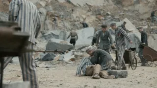 Nahý mezi vlky
