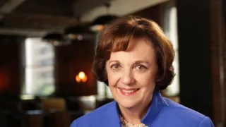 Dynastia Windsorovcov (4/6)