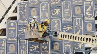 Poklady ve stínu pyramid