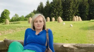 Za našima humny