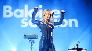 Ellie Goulding v Basileji