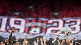 Do neba a do pekla: Spartak Trnava (2)