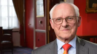 Tajomstvá kráľovského cestovania (1/2)