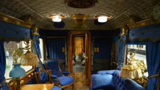 Tajomstvá kráľovského cestovania (1/2)