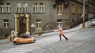 Vrchní, prchni!