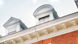 Přichází Satan!