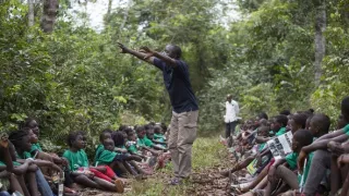 Útulok pre záchranu šimpanzov Jane Goodallovej (5/6)