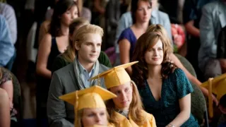 Zatím spolu, zatím živi