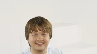 Két pasi - meg egy kicsi VI (5)