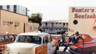 Fél lábbal a paradicsomban