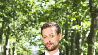 Trojí život