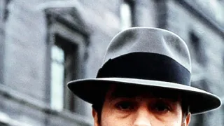 Neznámý Alain Delon