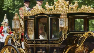 Tajomstvá britských kráľovských palácov (1/8)