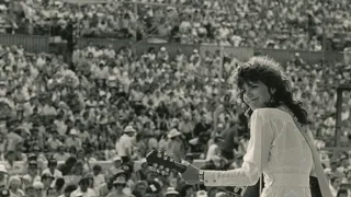 Country Music (8/9)